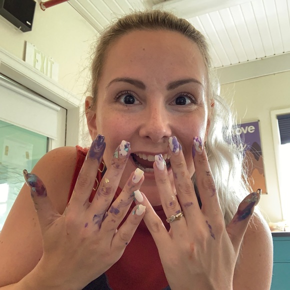 Meet your Posher, Nikki - Picture 7 of 7